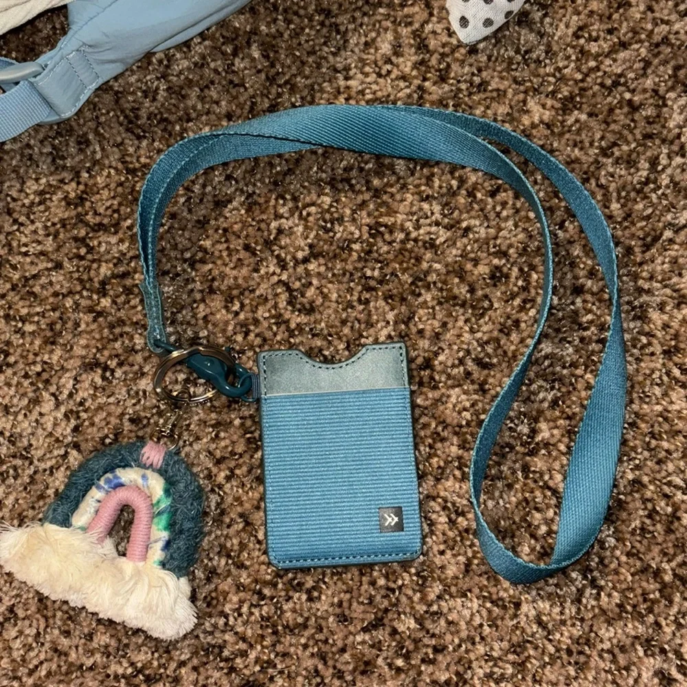 Thread Wallet - Picture 1 of 4